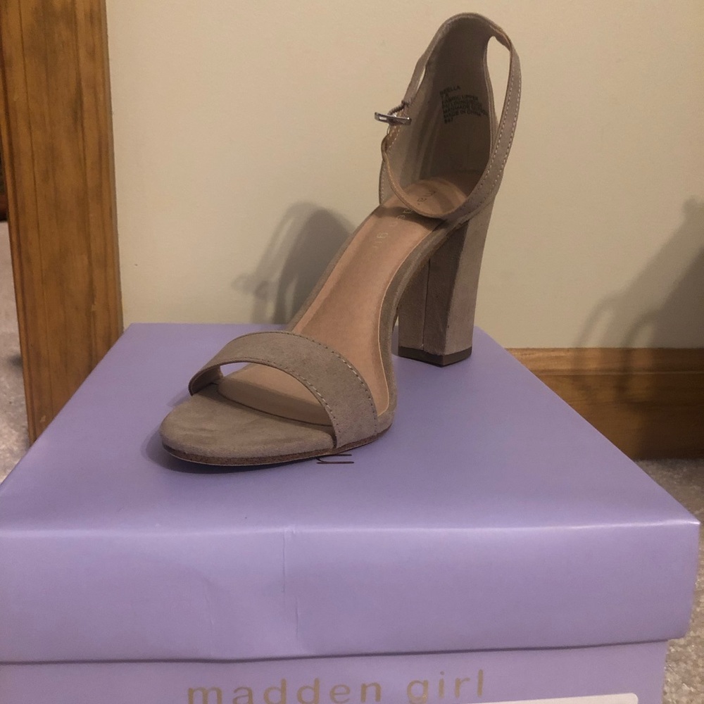 Brand new Madden Girl
